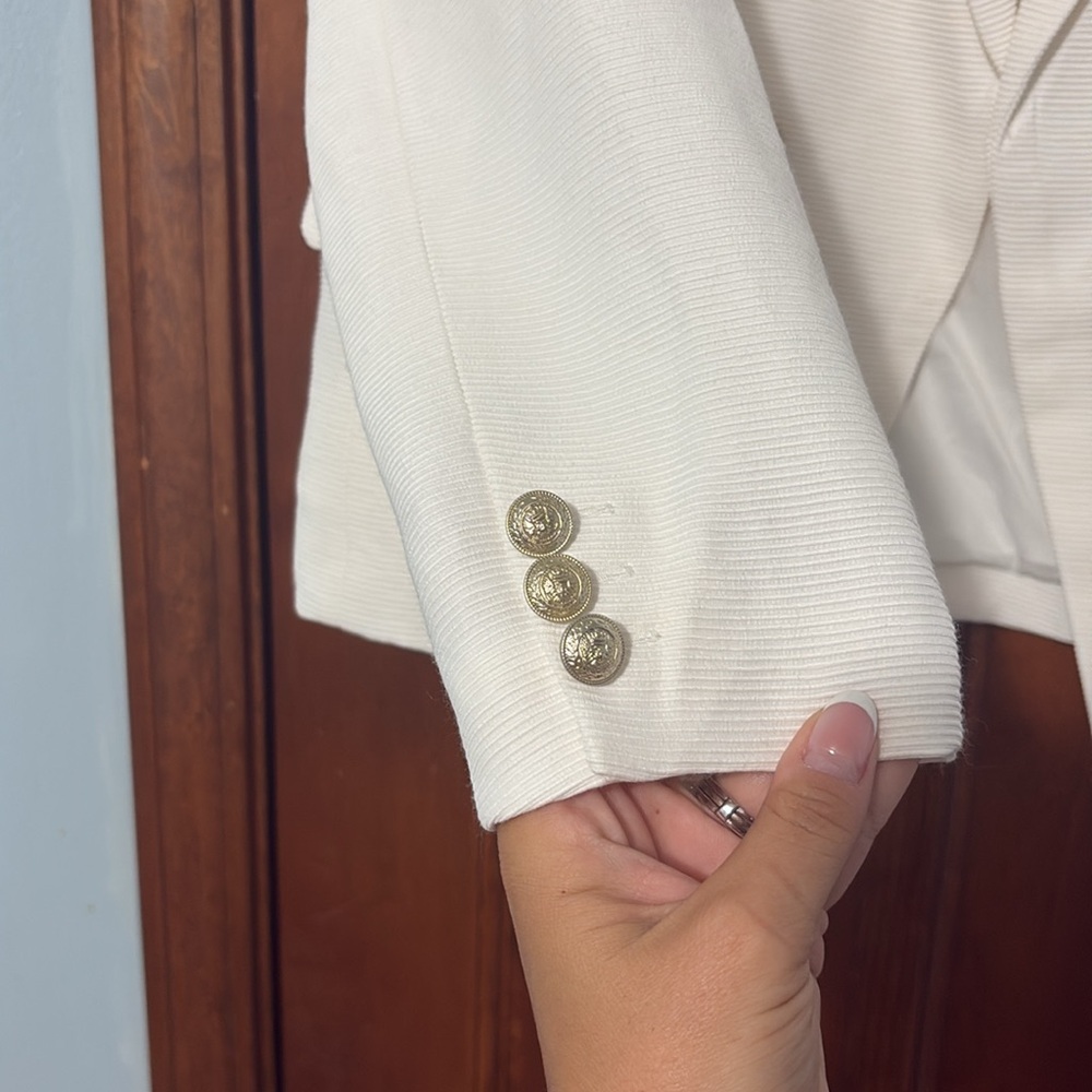 Rachel Zoe | Ivory Blazer with Gold Accents - Picture 4 of 7